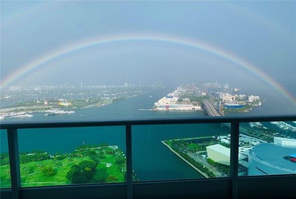 900 Biscayne Blvd #4504 Miami, FL 33132