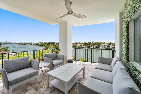 5640 Collins Ave #4D Miami Beach, FL 33140