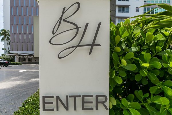 9100 W Bay Hbr Dr #9C Bay Harbor Islands, FL 33154