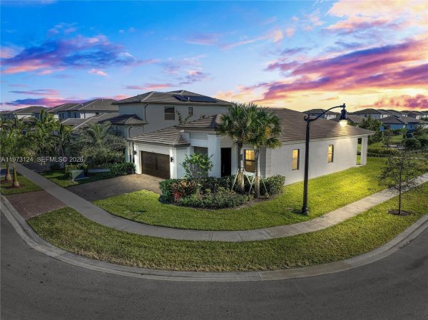 17564 SW 41st St Miramar, FL 33029