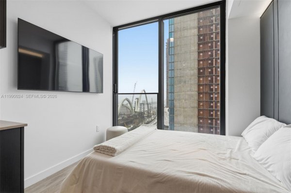 20 NE 11th St #2306A Miami, FL 33132