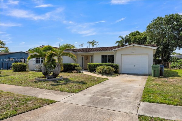 6924 NW 8th Ct Margate, FL 33063