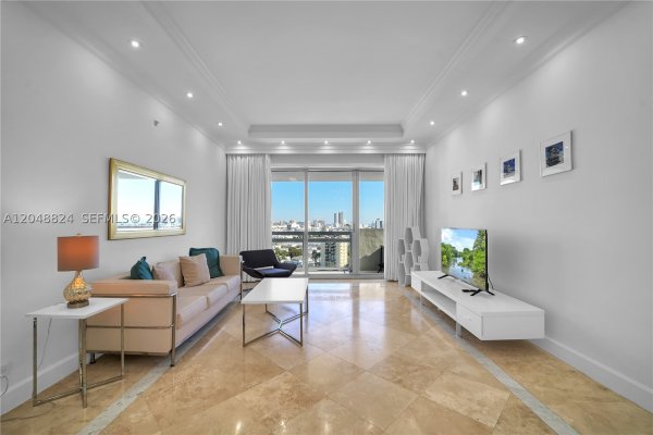 1500 Bay Rd #1512S Miami Beach, FL 33139