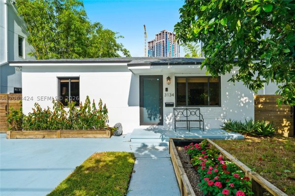3134 Carter St Miami, FL 33133