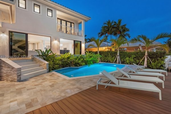 850 Washington St Hollywood, FL 33019