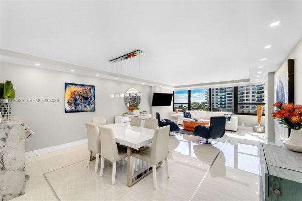 5225 Collins Ave #603 Miami Beach, FL 33140