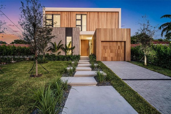 8935 Froude Ave Surfside, FL 33154