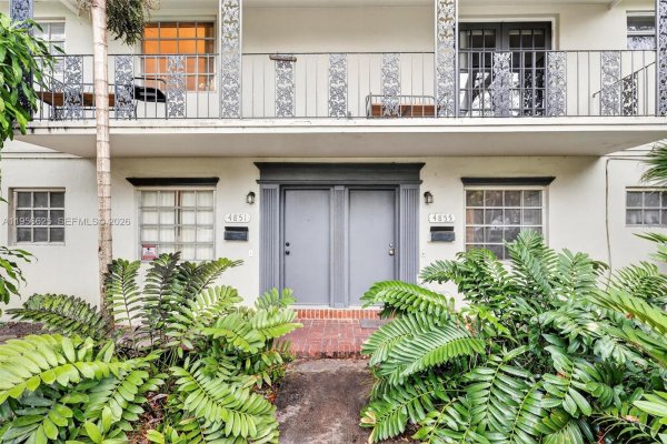 4855 University Dr #4855 Coral Gables, FL 33146