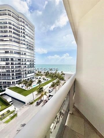 9595 Collins Ave #N8-I Surfside, FL 33154