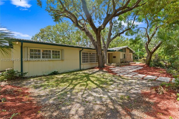 15200 SW 88th Ave Palmetto Bay, FL 33157