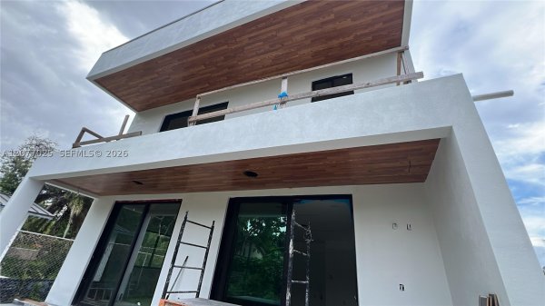 1810 SW 30th Ter Fort Lauderdale, FL 33312