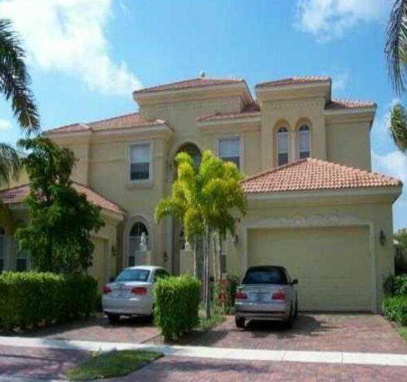 2574 Treanor West Palm Beach, FL 33414