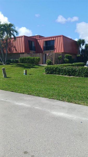 3310 Meridian #A Palm Beach Gardens, FL 33410