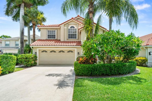 207 Pennock Trace Dr Jupiter, FL 33458