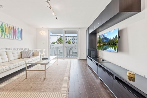 401 Ocean Dr #523 Miami Beach, FL 33139