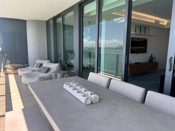 3131 NE 7th Ave #1905 Miami, FL 33137