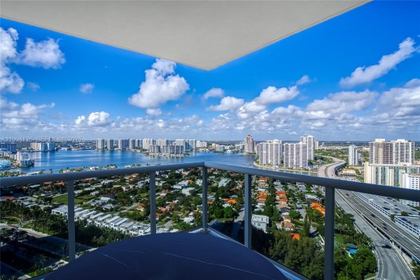 19111 Collins Ave #3307 Sunny Isles Beach, FL 33160