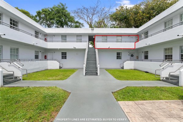 541 NE 62nd St #13 Miami, FL 33138