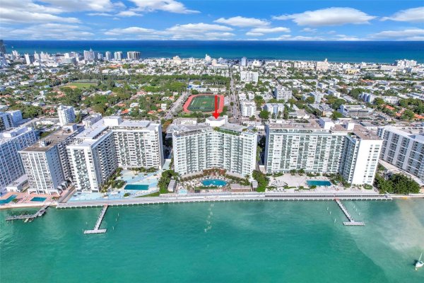 1100 West Ave #916 Miami Beach, FL 33139