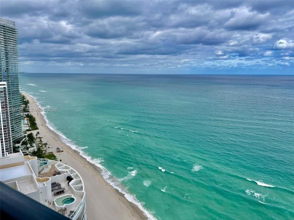 18555 Collins Ave #3705 Sunny Isles Beach, FL 33160