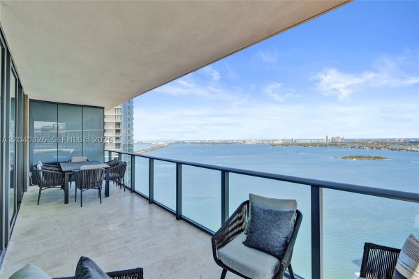 650 NE 32nd St #3901 Miami, FL 33137