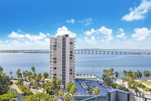 1451 Brickell Ave #1003 Miami, FL 33131
