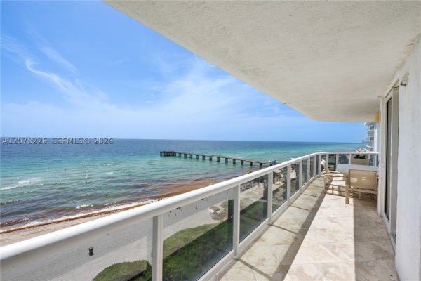 16711 Collins Ave #907 Sunny Isles Beach, FL 33160