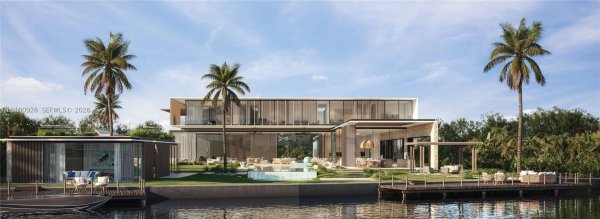 4521 Pine Tree Dr Miami Beach, FL 33140