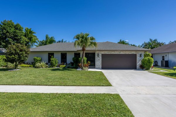2520 SW 5th Boynton Beach, FL 33435