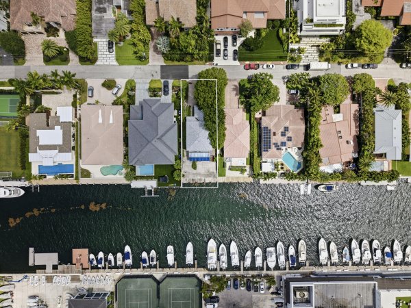 1708 SE 11th Fort Lauderdale, FL 33316