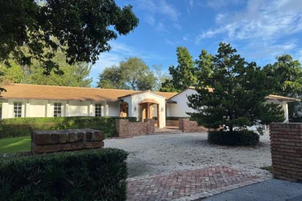 5100 Granada Coral Gables, FL 33146