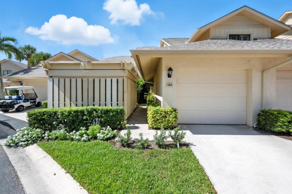 16913 Waterbend Dr #165 Jupiter, FL 33477