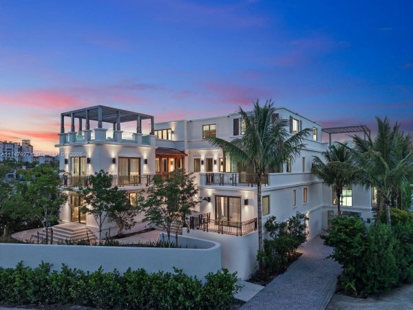 1007 Links Dr Miami Beach, FL 33109