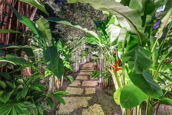 500 NE 96th St Miami Shores, FL 33138