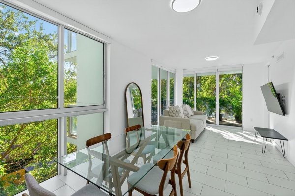 720 NE 62nd St #311 Miami, FL 33138