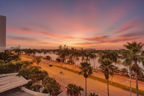 5005 Collins Ave #608 Miami Beach, FL 33140