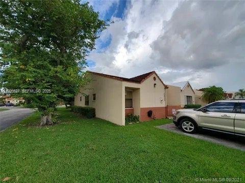 14927 SW 89th St #14927 Miami, FL 33196