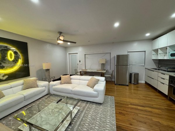 101 Collins Ave #3 Miami Beach, FL 33139