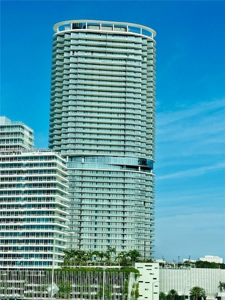 500 Alton #1208 Miami Beach, FL 33139