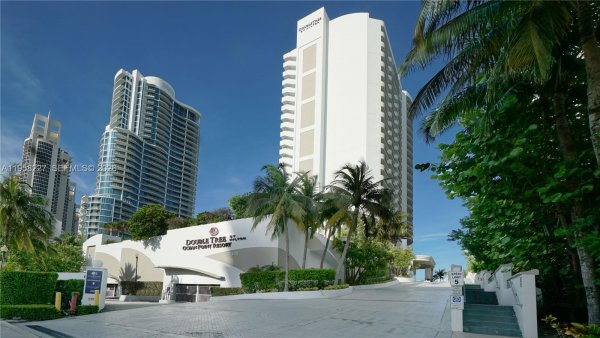 17375 Collins Ave #2304 Sunny Isles Beach, FL 33160
