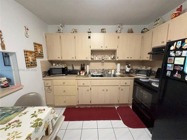 6190 W 19th Ave #205 Hialeah, FL 33012