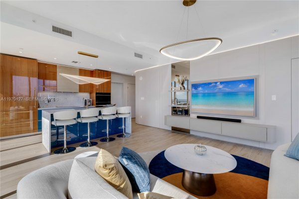 2678 Tigertail Ave #1410 Miami, FL 33133