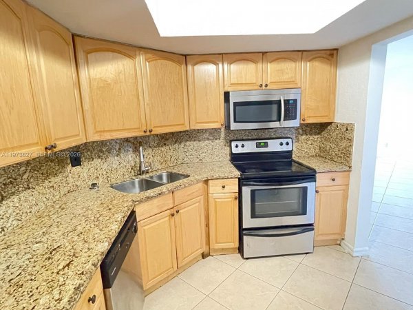 7410 SW 82nd St #K202 Miami, FL 33143