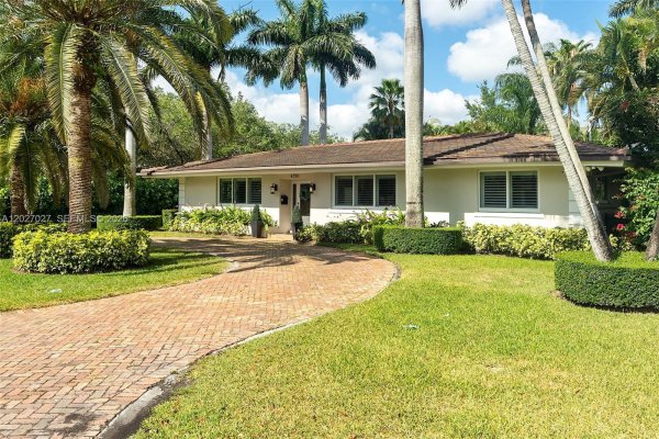4750 Alhambra Cir Coral Gables, FL 33146