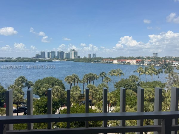 1 Grove Isle Dr #A504 Miami, FL 33133
