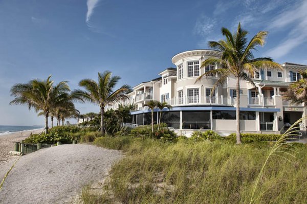 1010 Easter Lily #204 Vero Beach, FL 32963