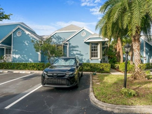 722 Ocean Dunes Jupiter, FL 33477
