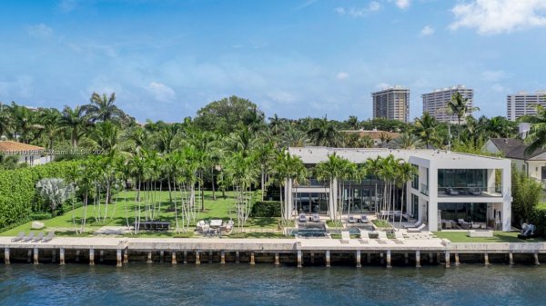 1175 Spanish Riv Rd Boca Raton, FL 33432