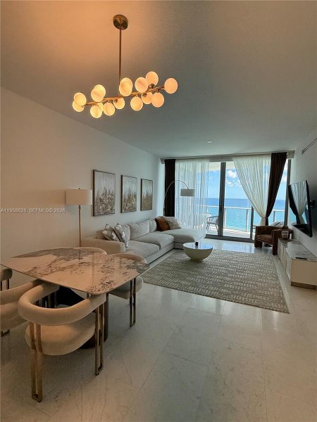 15701 Collins Ave #1703 Sunny Isles Beach, FL 33160