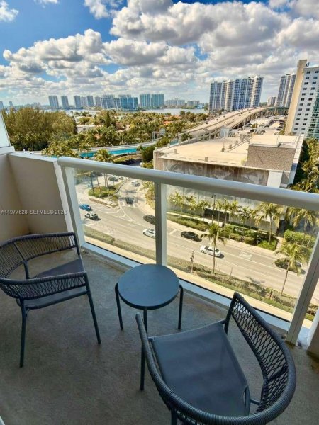 19201 Collins Ave #933 Sunny Isles Beach, FL 33160